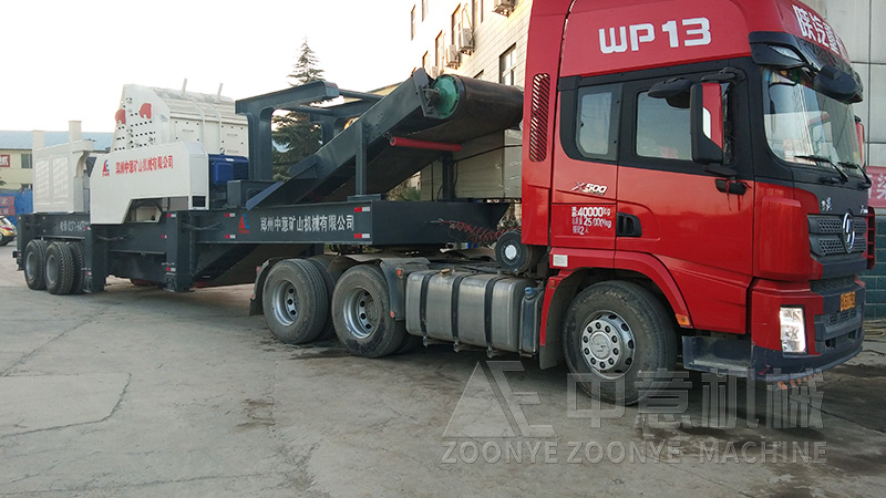 建筑磚瓦等廢料再生產品全套設備移動破碎站發(fā)貨